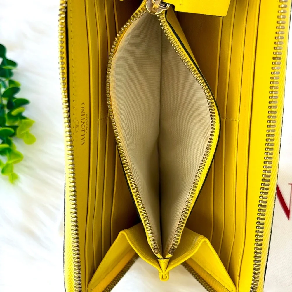Valentino Garavani Yellow‎ Rock Stud Zipper Wallet